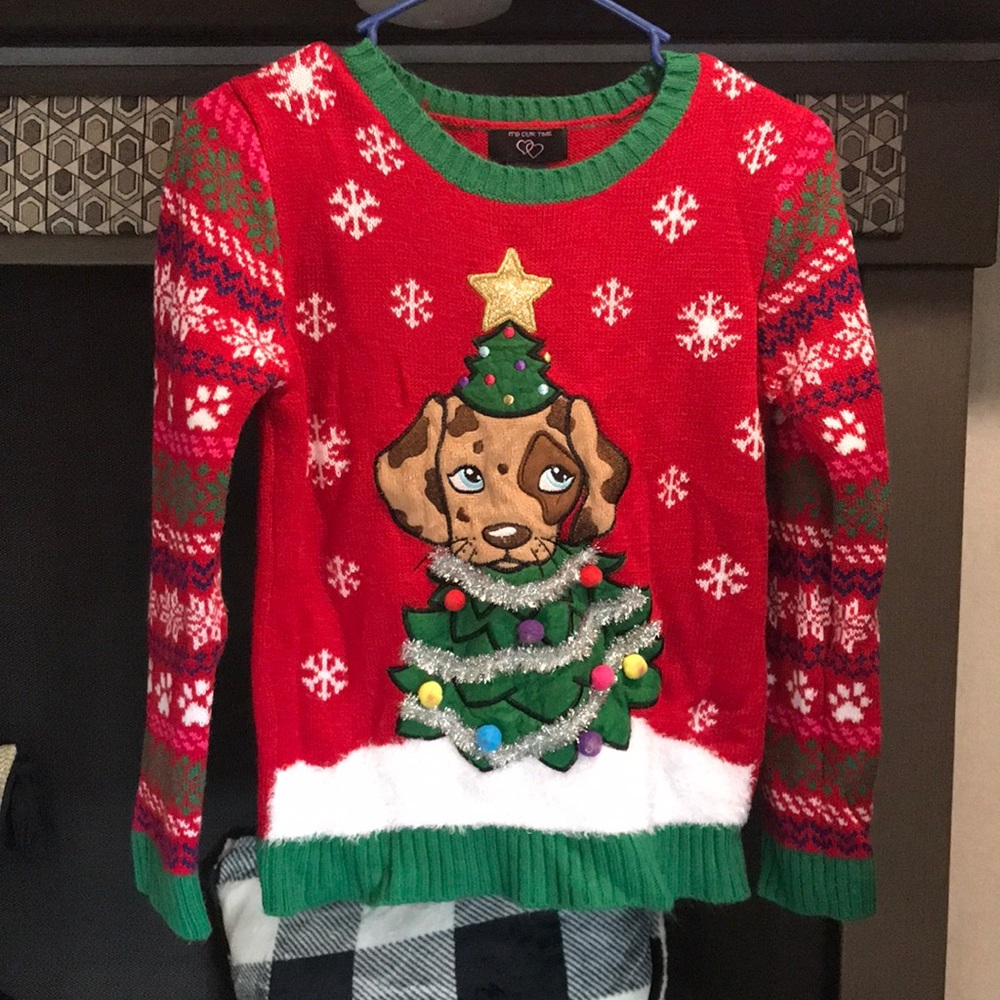 Super cute Ugly Christmas sweater !!